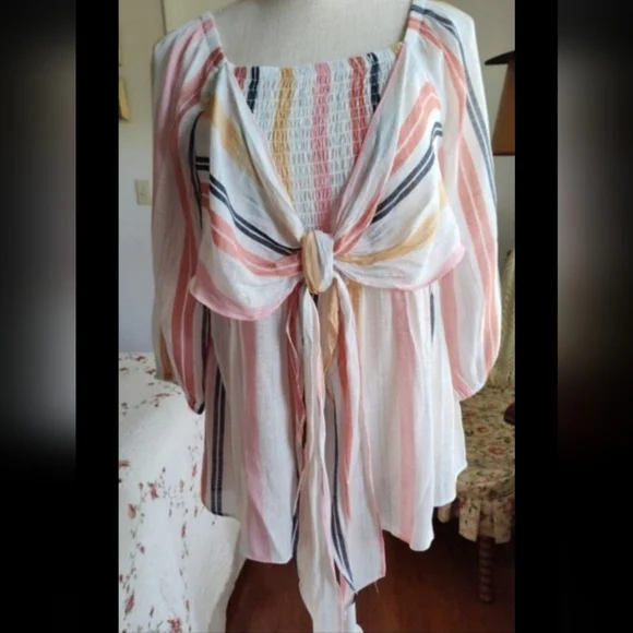 2 Pc Soft & Summery Top Bundle - sz Medium - Picture 5 of 8